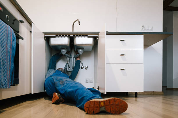 Professional Faucet Repair technician working in Rodney, MI